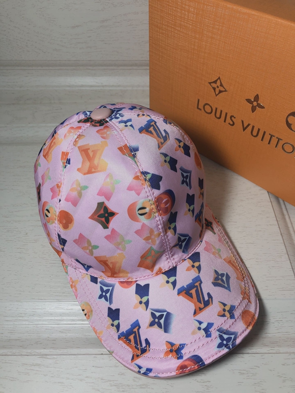 ブランド帽子側面デザイン